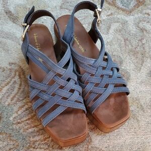 House of Harlow 1960 Georgia Blue suede Strappy Sandals